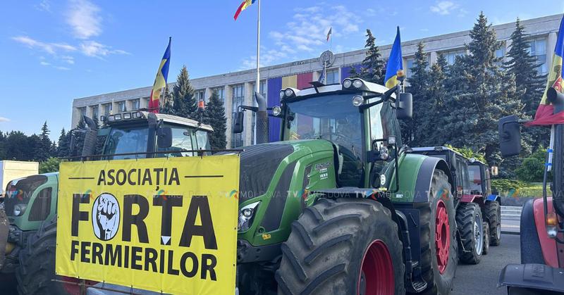 Fermierii din Republica Moldova ameninţă din nou cu proteste de