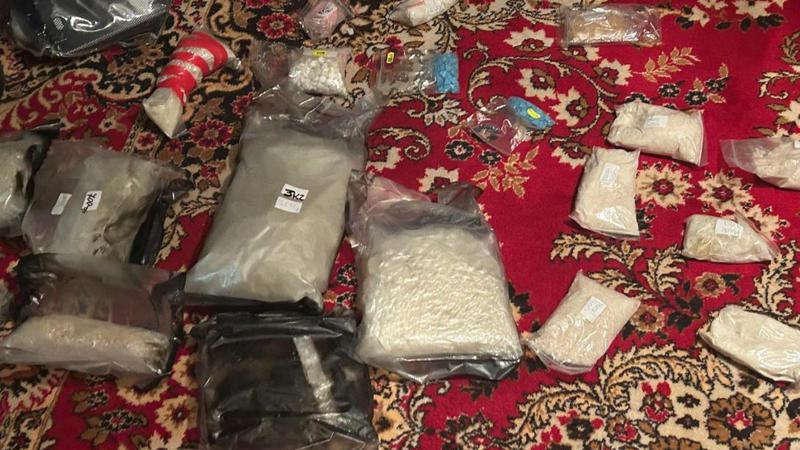 Două femei din Ucraina, reținute pentru trafic de droguri de circa 20 de milioane de lei