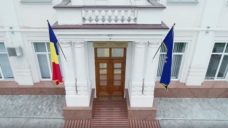post-img